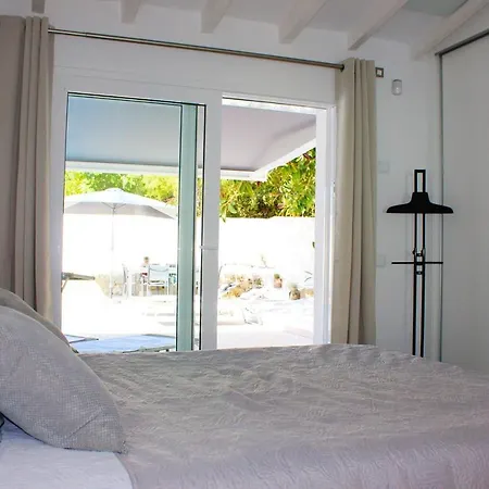 Mediterranean In With Private Pool. * קלפה