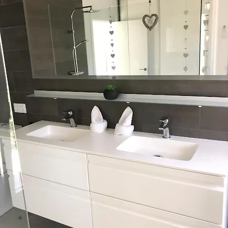 וילה Mediterranean In With Private Pool. *
