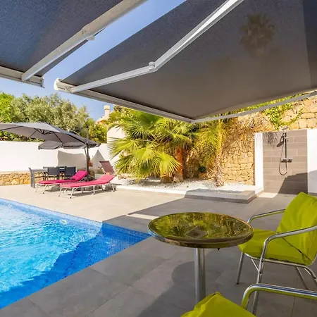 וילה Mediterranean In With Private Pool. *