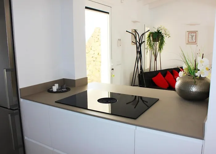 Villa Mediterranean In With Private Pool.